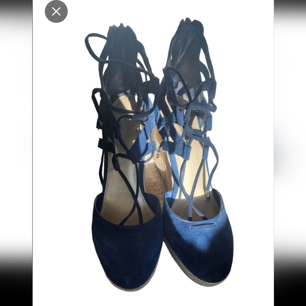 Limelight laced blue wedges.